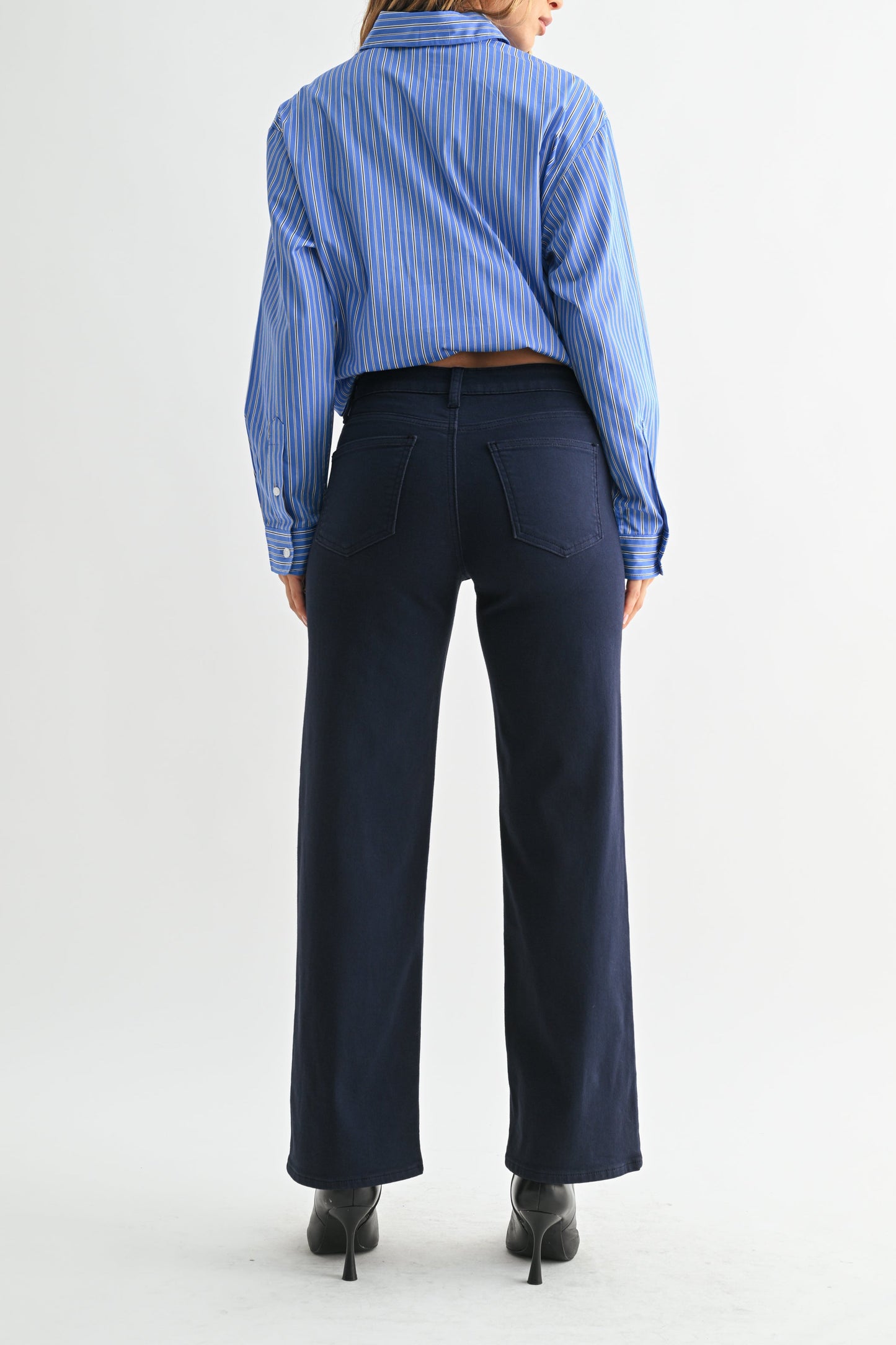 Utility Pocket Relaxed Navy Jean