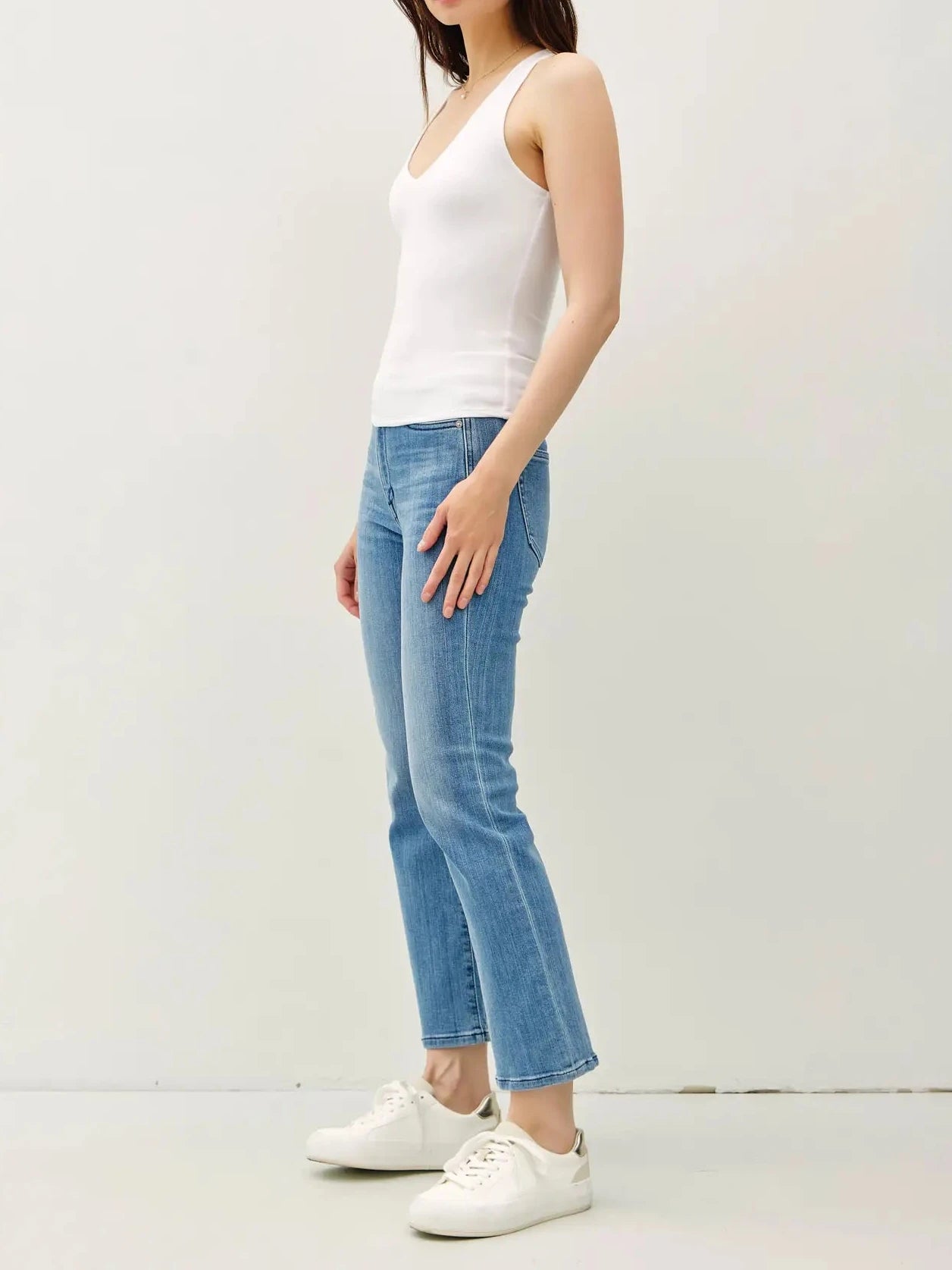 Basic Full Length V-Neck Tank