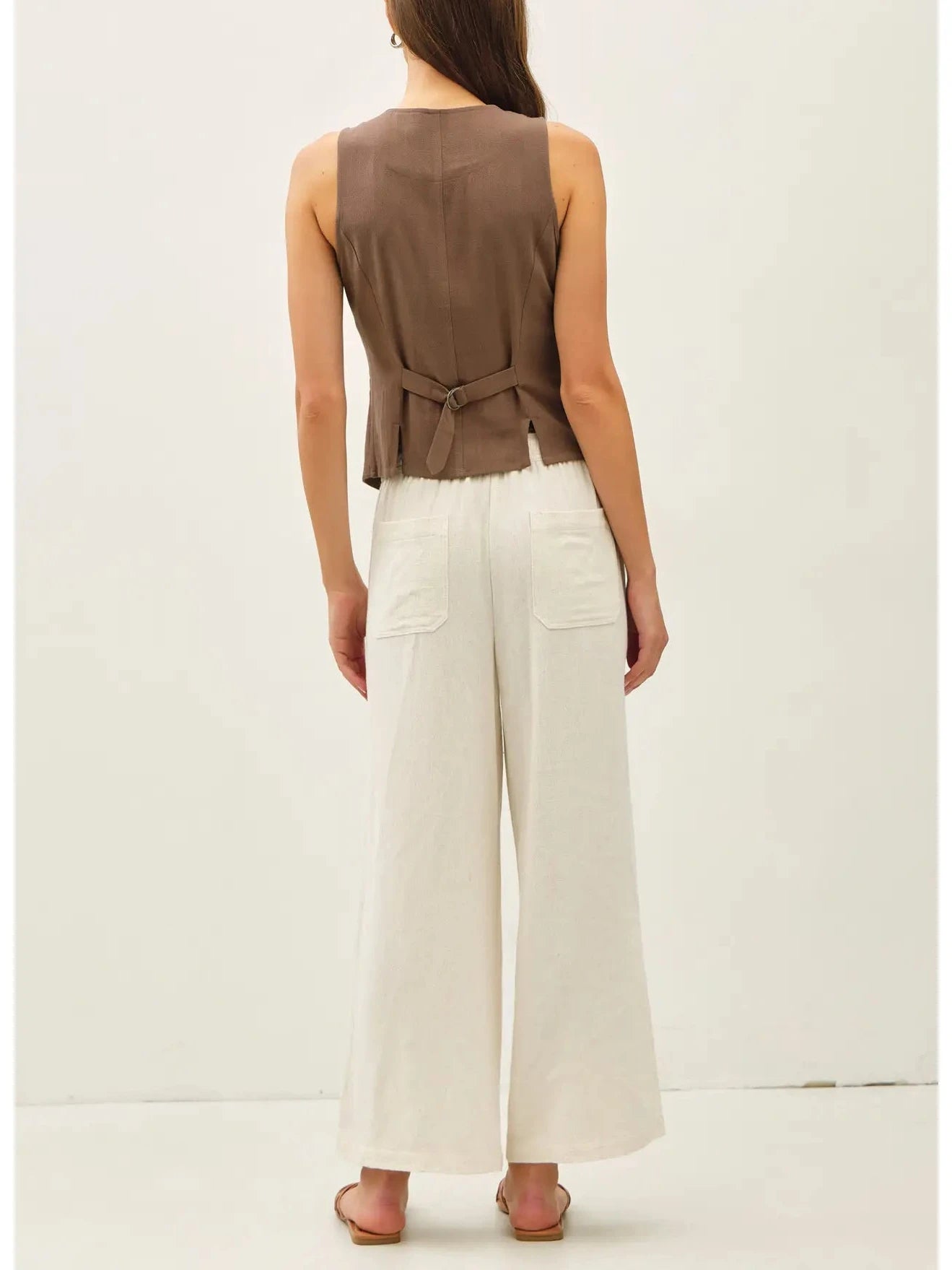 The Classic Linen Vest