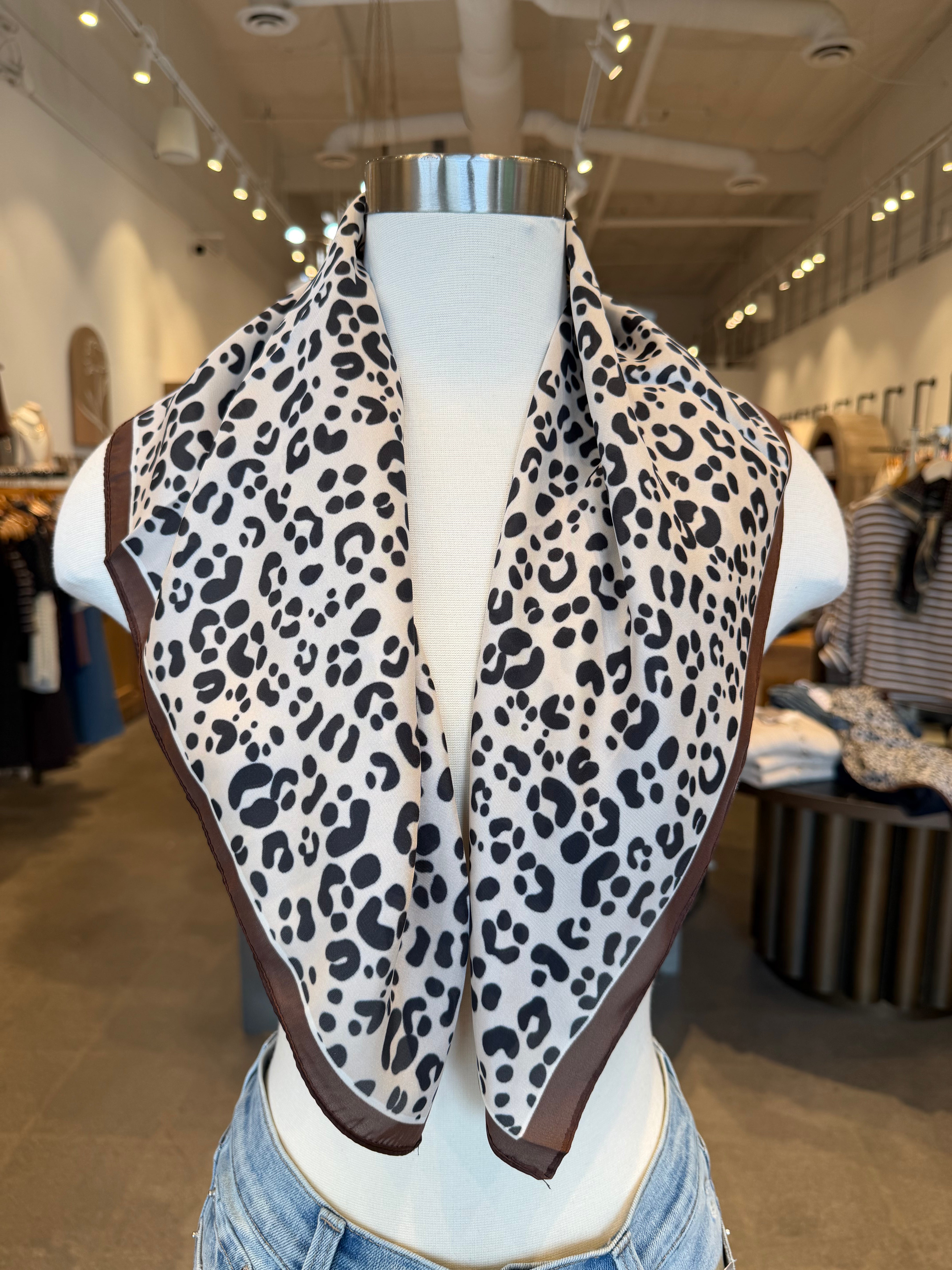 Bold Leopard Pattern Scarf