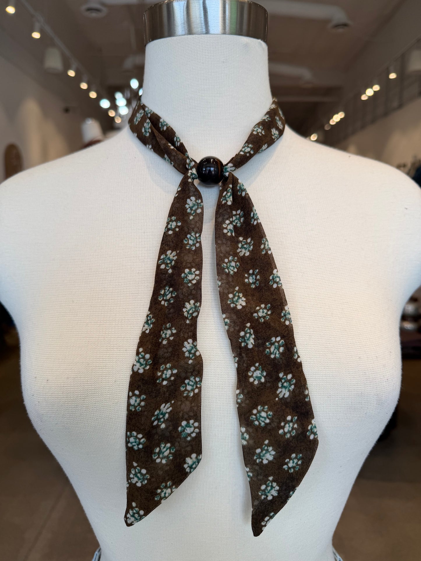 The Perfect Scarf Tie