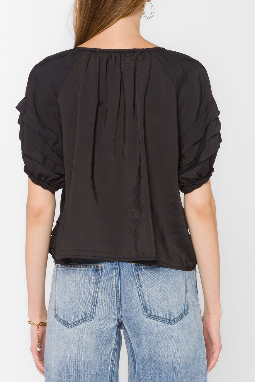 Velvet Heart | Tashia Black Short Sleeve Top
