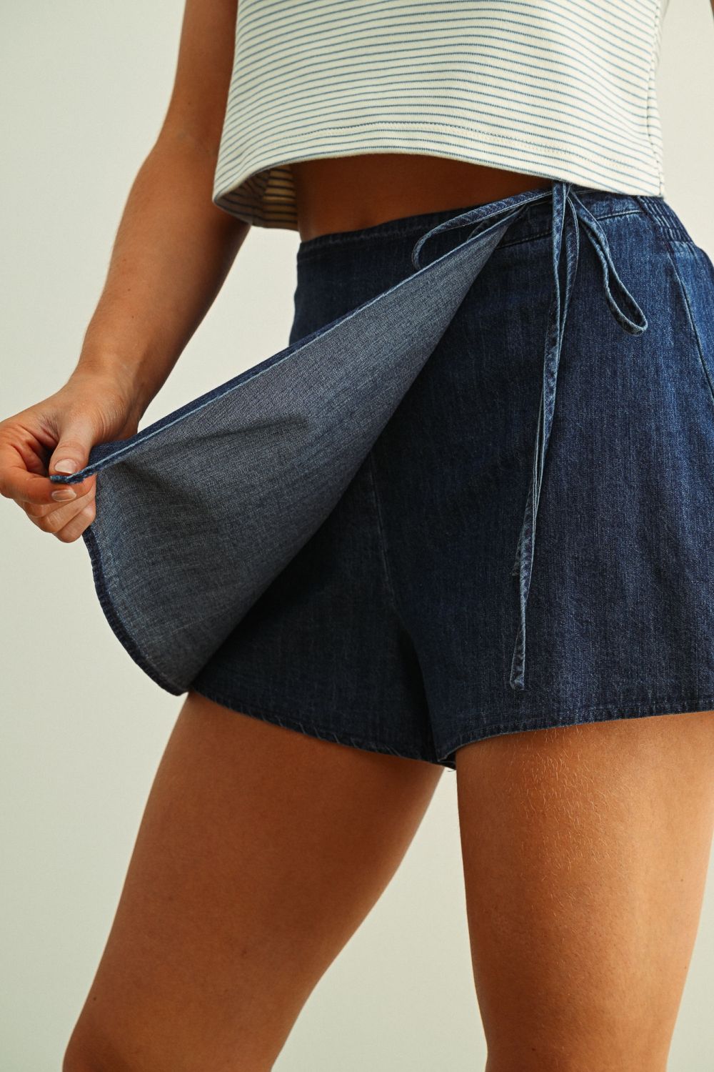 CHAMBRAY DENIM SKORT